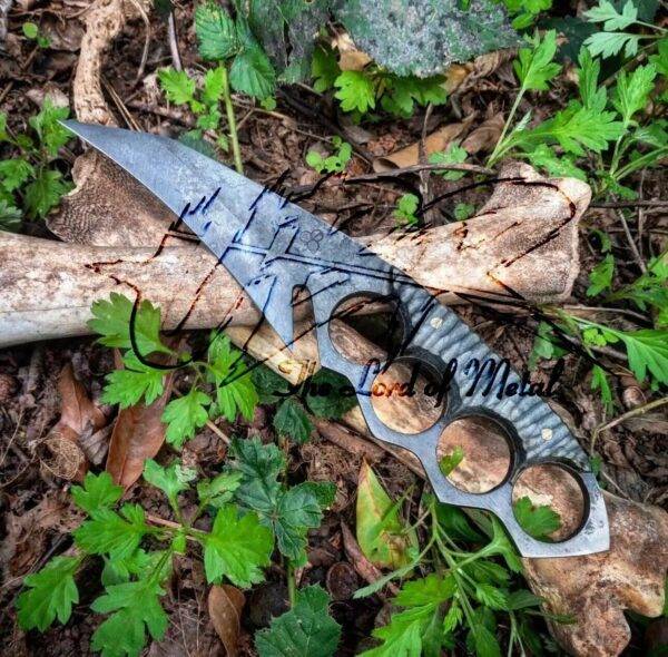 HUNTING SKINNER BOWIE KNIFE