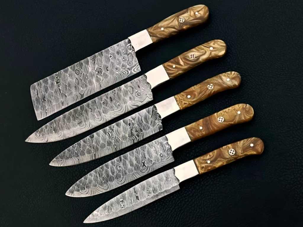 UBR CUSTOM HANDMADE DAMASCUS STEEL CHEF SET KITCHEN KNIVES BEST   Thumbnail 01 2 1024x768.webp