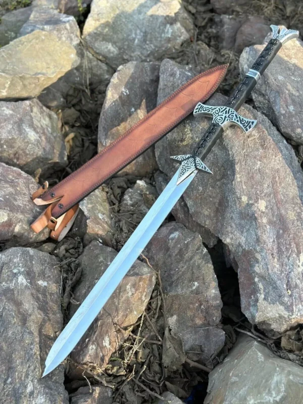 Skyrim Dragonborn Sword Replica - Two-Handed Collectible Gift from Elder Scrolls - Image 2